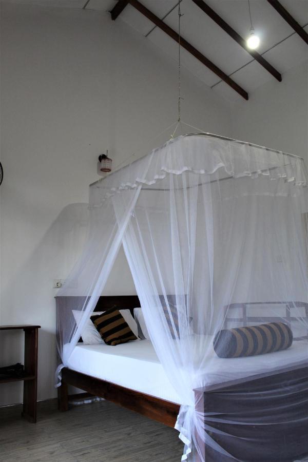 Amado Homestay Ella Bagian luar foto