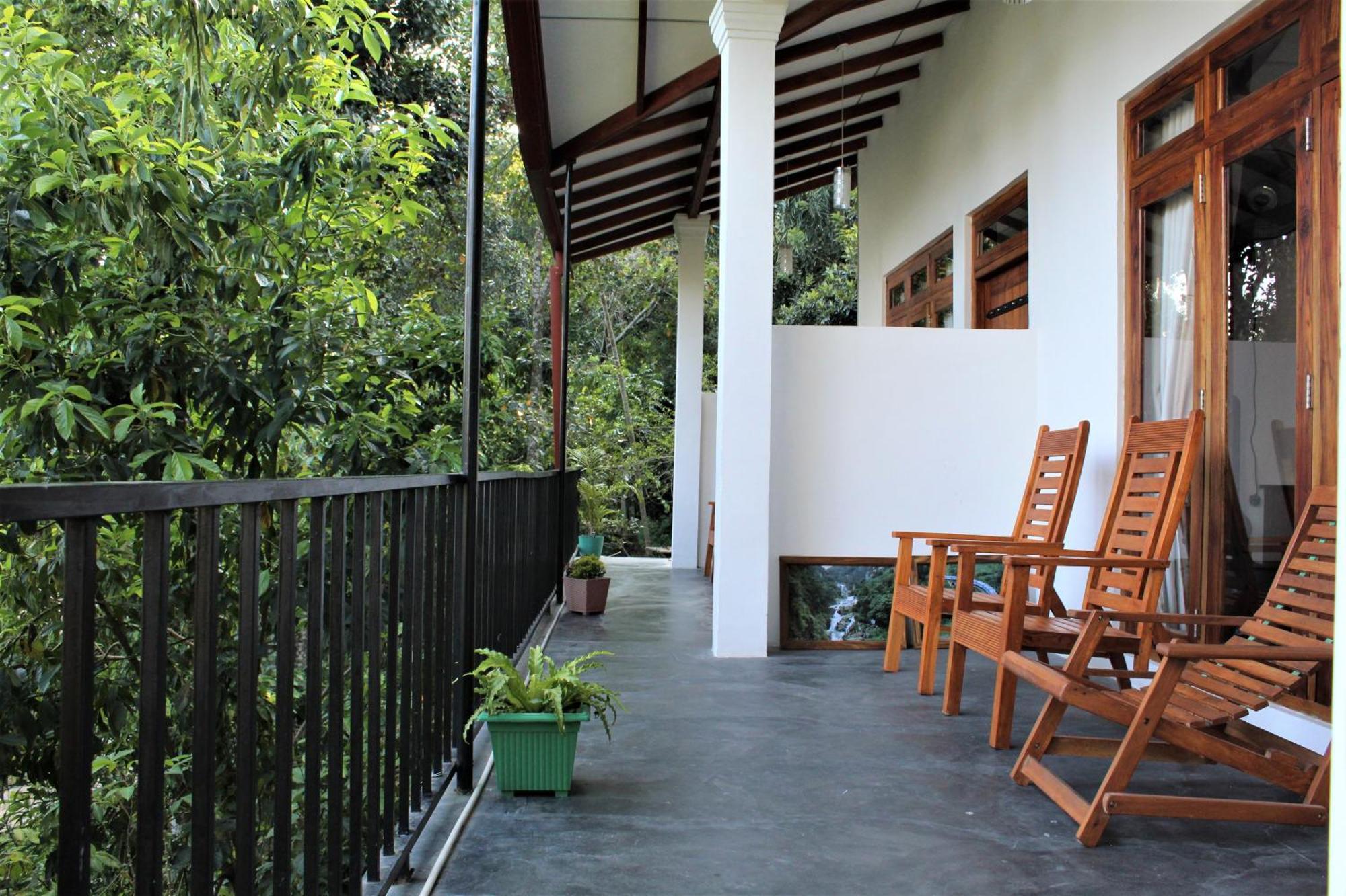 Amado Homestay Ella Bagian luar foto