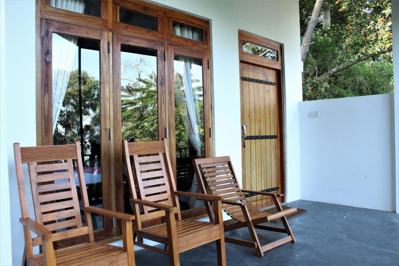 Amado Homestay Ella Bagian luar foto